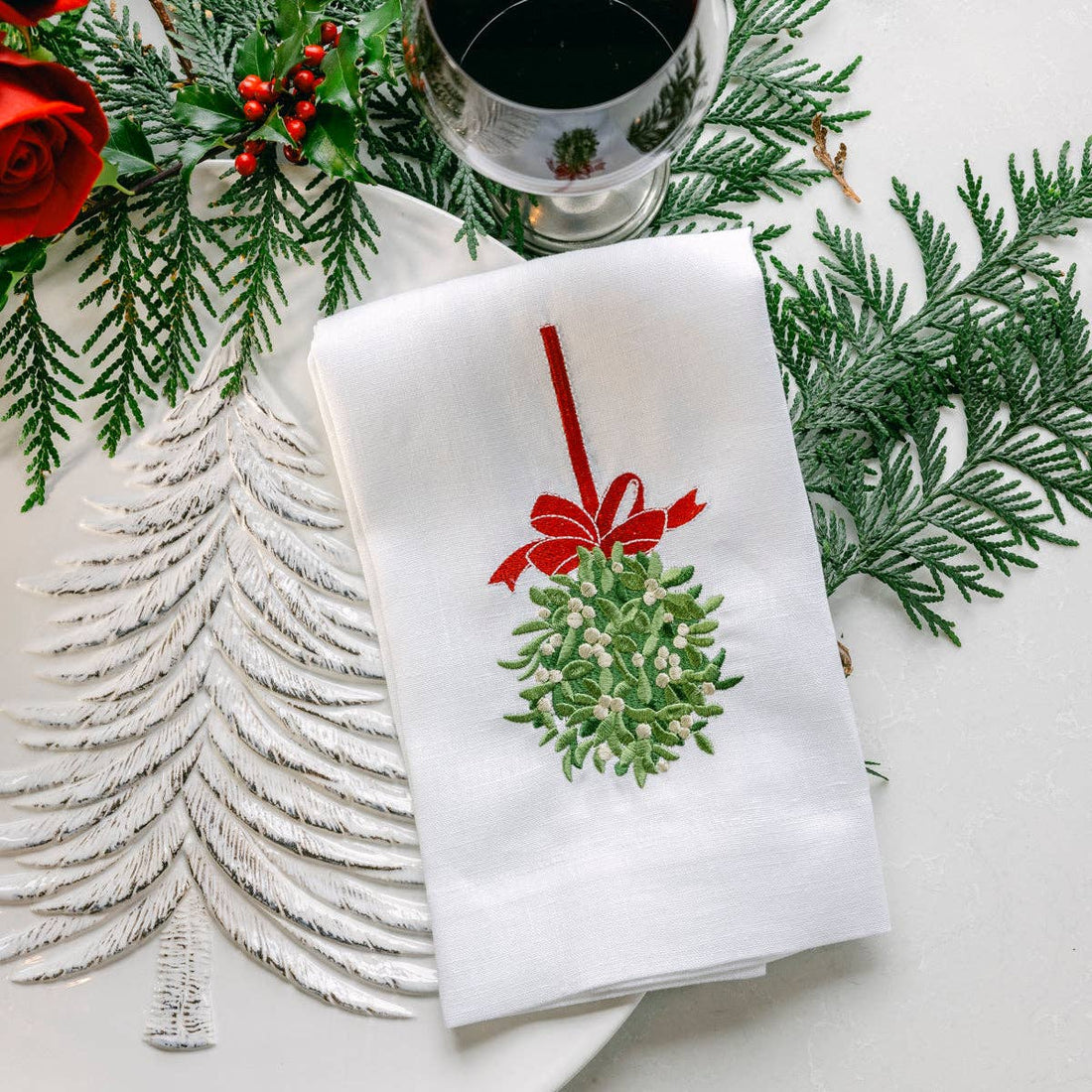 Holiday Garland Linen Hand Towel