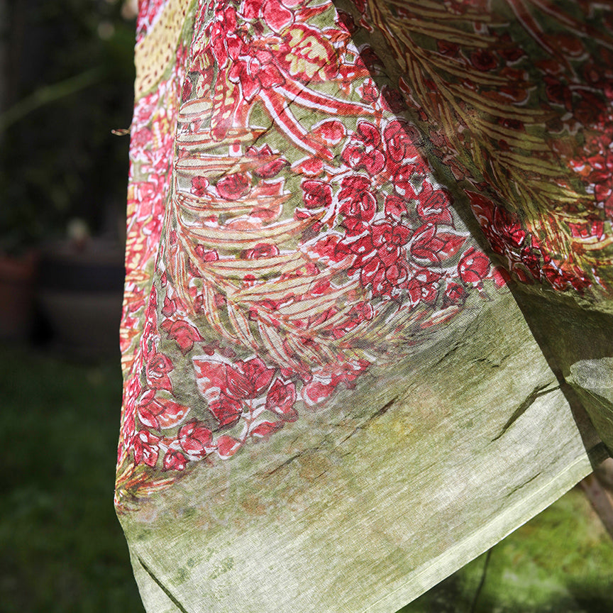 Bougainvilliea Red/Green Organza