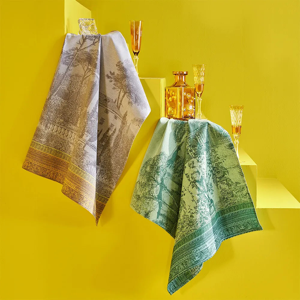 Jardin Spirituel Vert Dishtowel