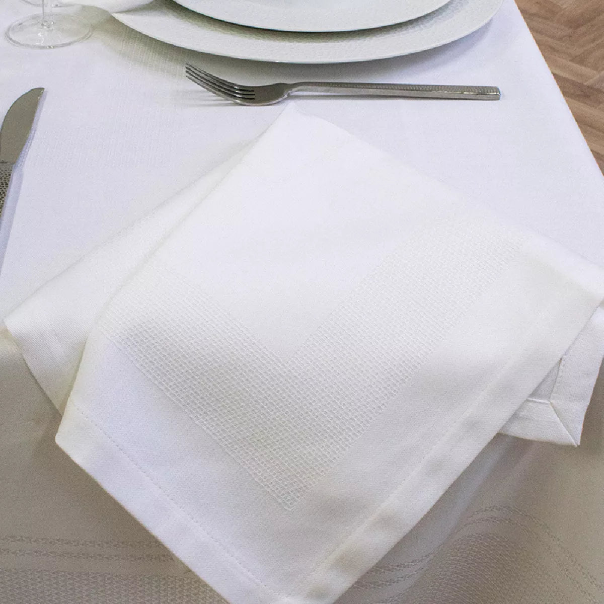 Signature Blanc Napkin Set (4ct)
